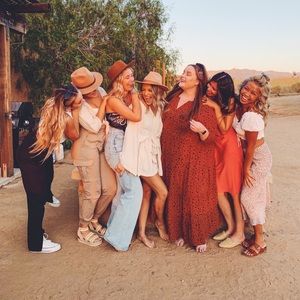 Meet your Posher, Casey